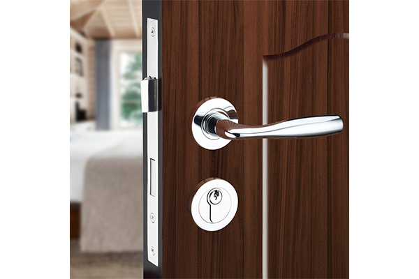 How does one-shot die-casting improve the overall quality of round interior door locks?